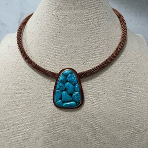 Jay King DTR Blue Basin Kingman Turquoise Pebble Pendant Copper Collar Necklace